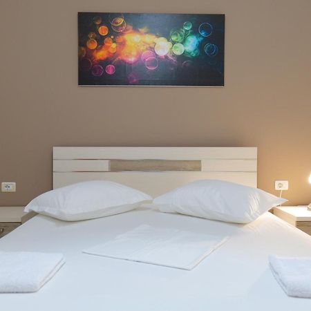 Saranda Inn Rooms & Apartments Zewnętrze zdjęcie