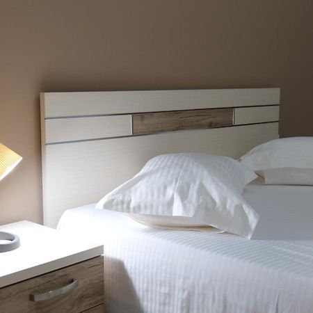 Saranda Inn Rooms & Apartments Zewnętrze zdjęcie